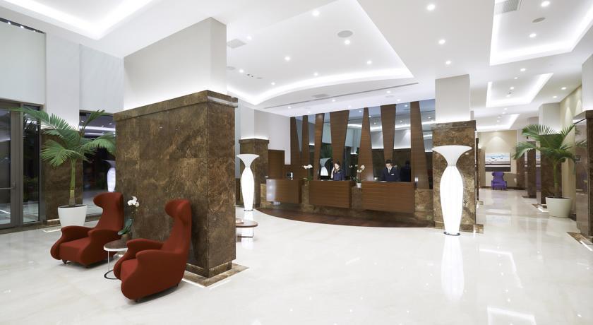 <h2>DIVAN OTEL MERSIN</h2>