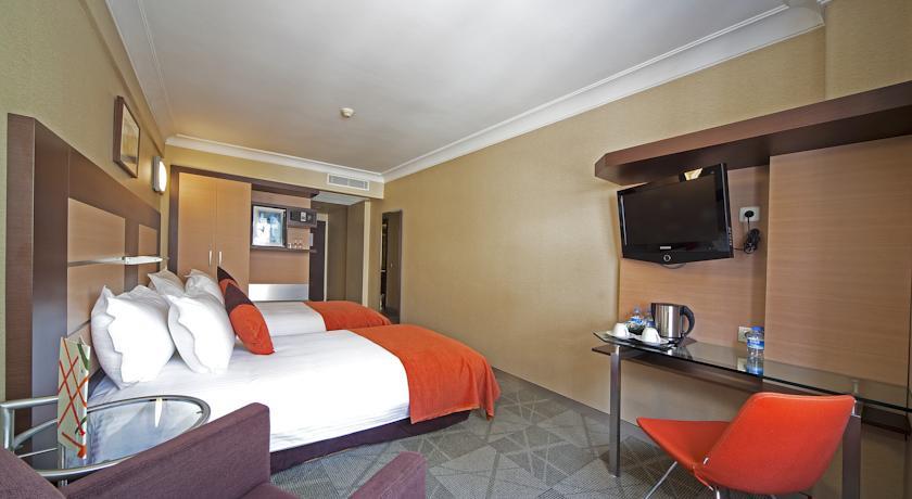 <h2>LAMARTINE HOTEL</h2>