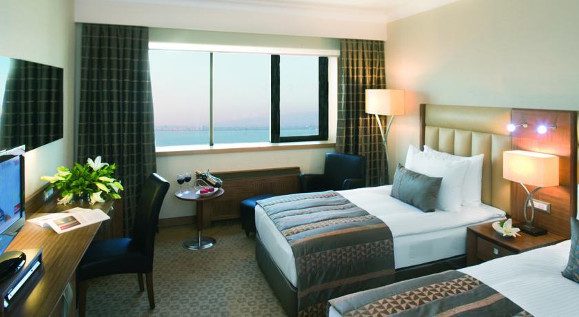 <h2>MOVENPICK HOTEL IZMIR</h2>