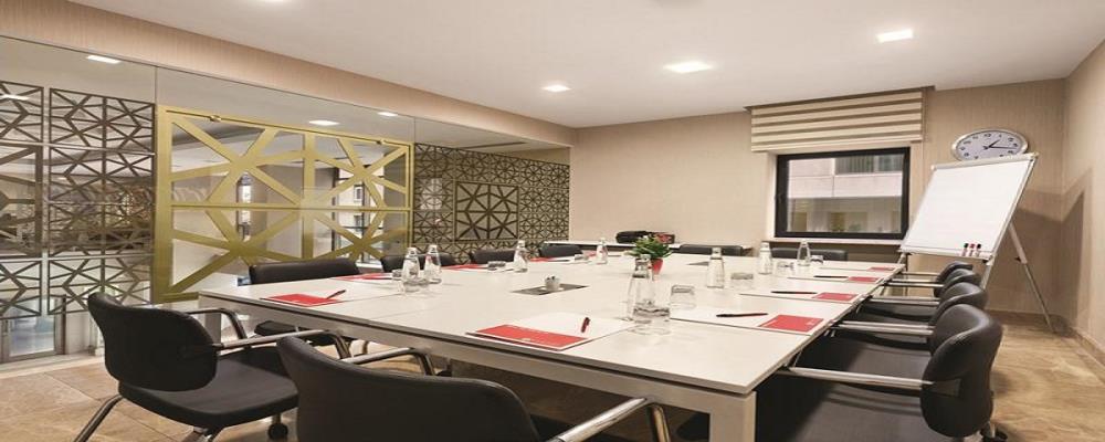 <h2>RAMADA ISTANBUL TAKSIM</h2>